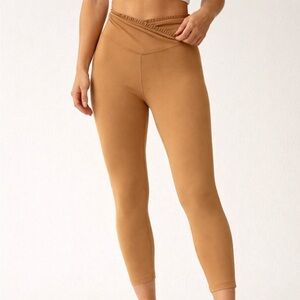 OFFLINE By Aerie NWOT Real Me Xtra High Waisted Crossover Tan Ruffle Legging Med